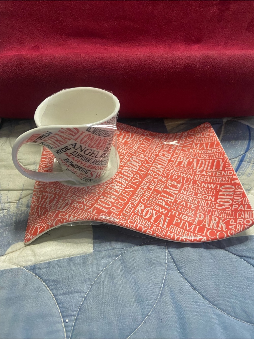 VILLEROY & BOCH NewWave CITIES IN ENGLAND Espresso Cup and Saucer Set